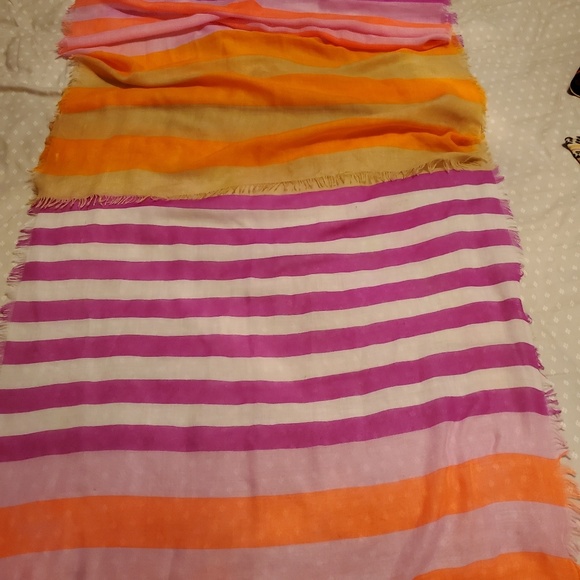 Scarves - Picture 6 of 8